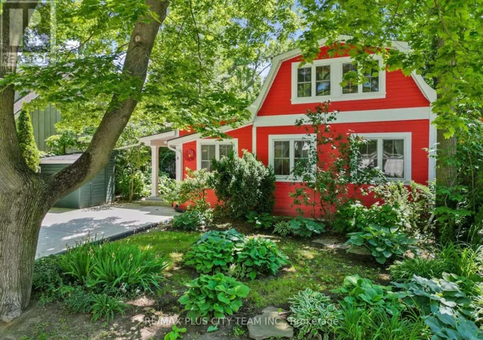 4 WYCKLIFFE AVENUE, Niagara-on-the-Lake (Town), Ontario L0S1J0