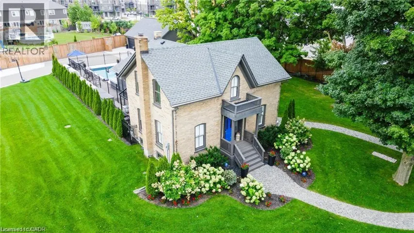 920 ORR Court, Kitchener, Ontario N2R1R4