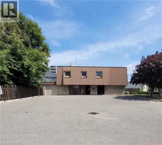 325 FAIRVIEW Drive Unit# 3, Brantford, Ontario N3R2X3