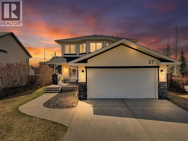 37 Lindman Close, Sylvan Lake, Alberta T4S2M5