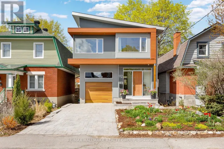 92 GRANGE AVENUE, Ottawa, Ontario K1Y0N9