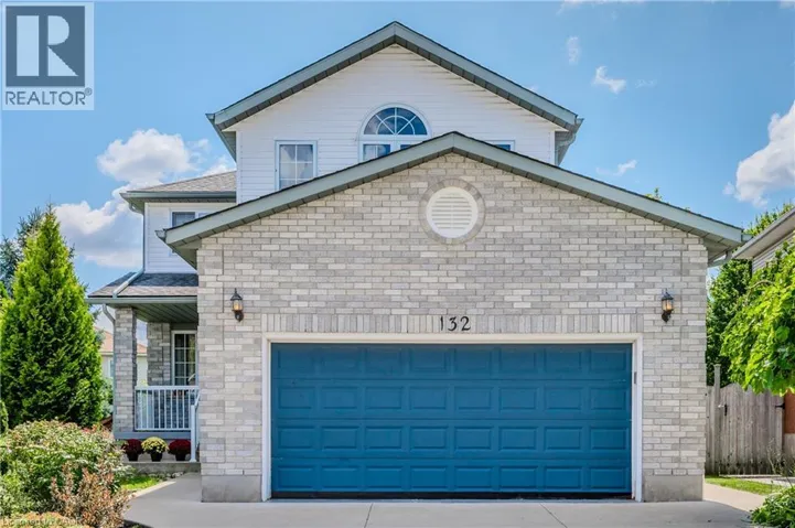 132 DAIMLER Drive, Kitchener, Ontario N2A4C2