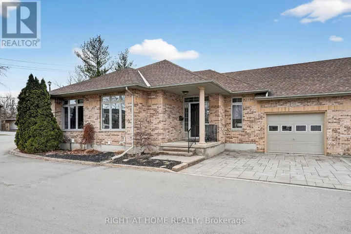 1 - 139 GLENDALE AVENUE, St. Catharines (Glendale/Glenridge), Ontario L2T2K2