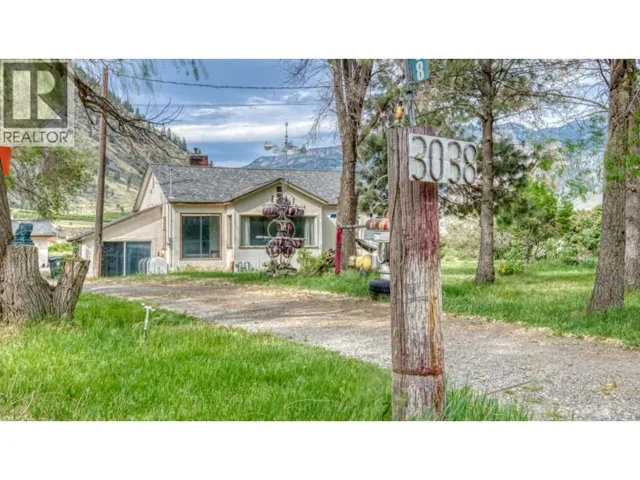 3038 10th Avenue, Keremeos, British Columbia V0X1N3