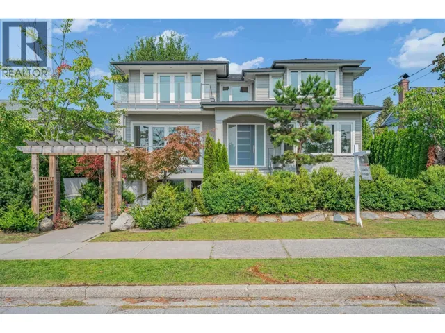 Ground Floor-12XX FULTON AVENUE, West Vancouver, British Columbia V7T1N7