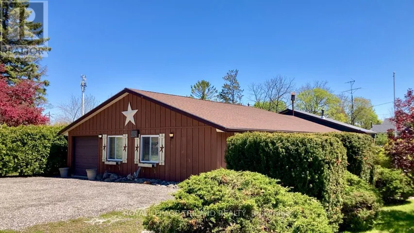 10000 ERIE STREET, Lambton Shores (Port Franks), Ontario N0M2L0
