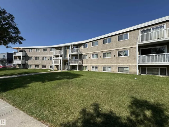 8930 149 ST NW, Edmonton, Alberta T5R1B8