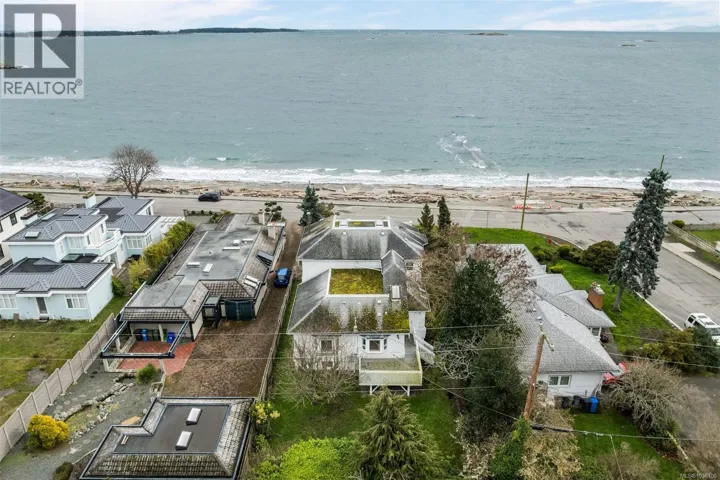 2524 Esplanade, Oak Bay, British Columbia V8R2W3