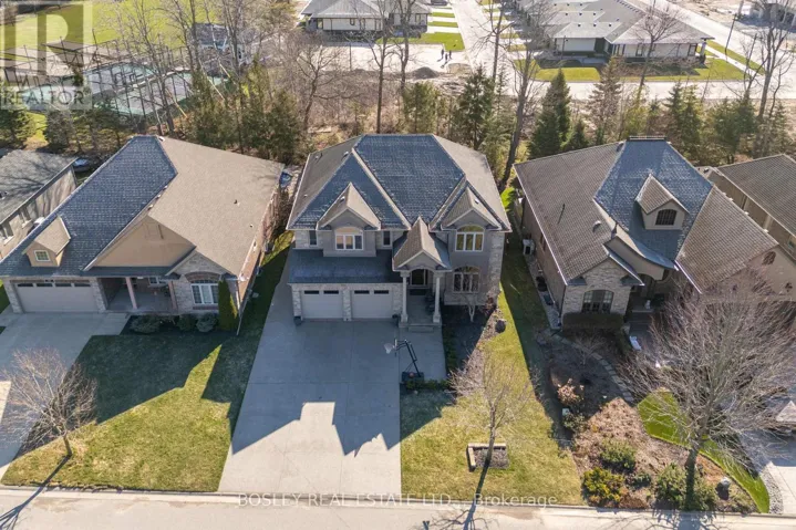 17 RHODES COURT, Pelham (Fonthill), Ontario L0S1E4