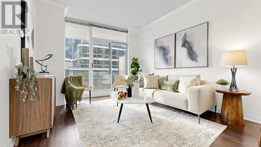 303 - 16 YONGE STREET, Toronto (Waterfront Communities), Ontario M5E2A1