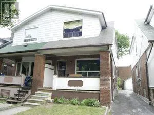 UPPER - 68 WOODINGTON AVENUE, Toronto (Danforth), Ontario M4C3J5