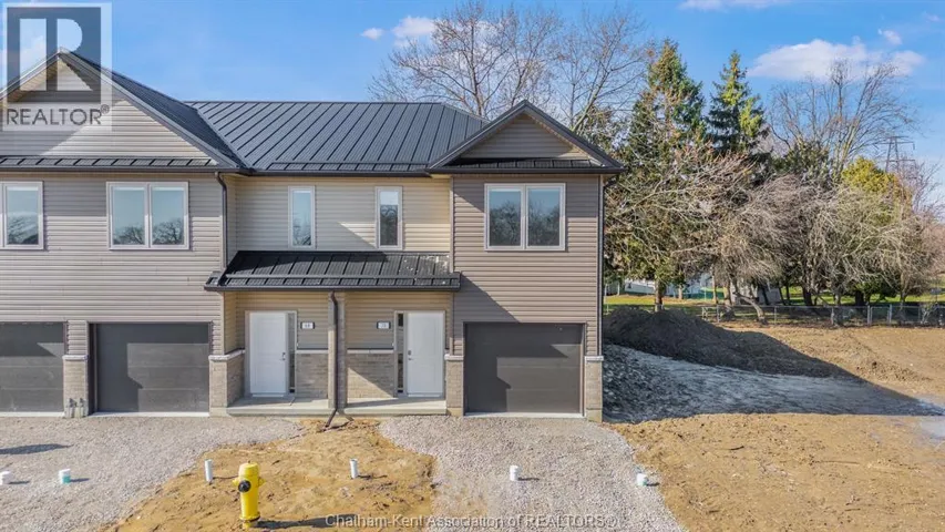 24 MAGNOLIA LANE, Chatham, Ontario N7M0W7