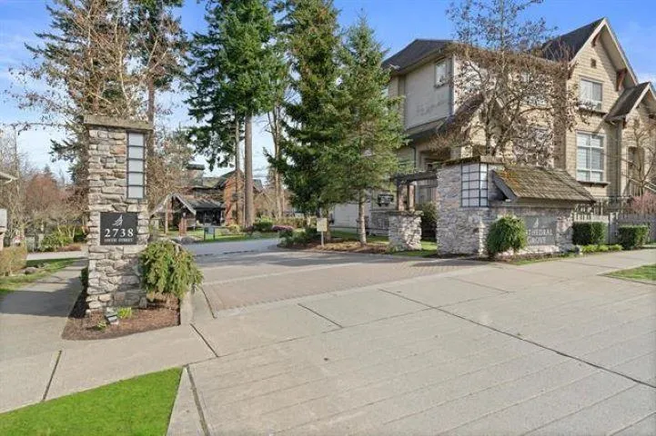 38 2738 158 STREET, Surrey, British Columbia V3S3K3