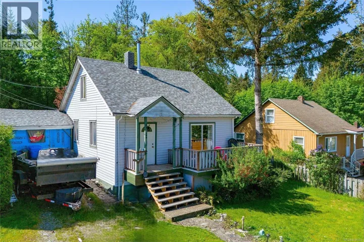 44 Arbutus St W, Lake Cowichan, British Columbia V0R2G0