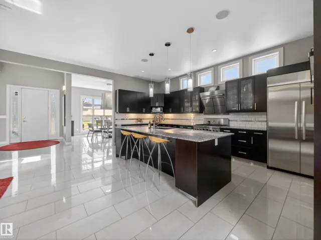 10650 66 AV NW, Edmonton, Alberta T6H1X6