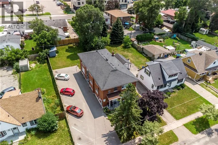 43 SIXTH Avenue, Kitchener, Ontario N2C1P9