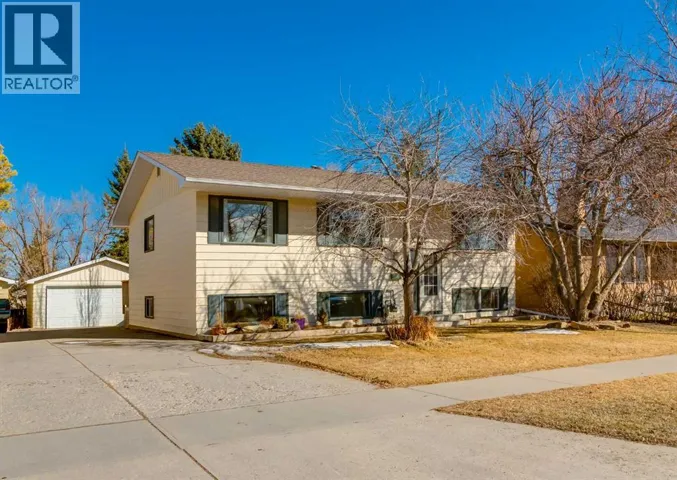 10012 Oakfield Drive SW, Calgary, Alberta T2V4B4