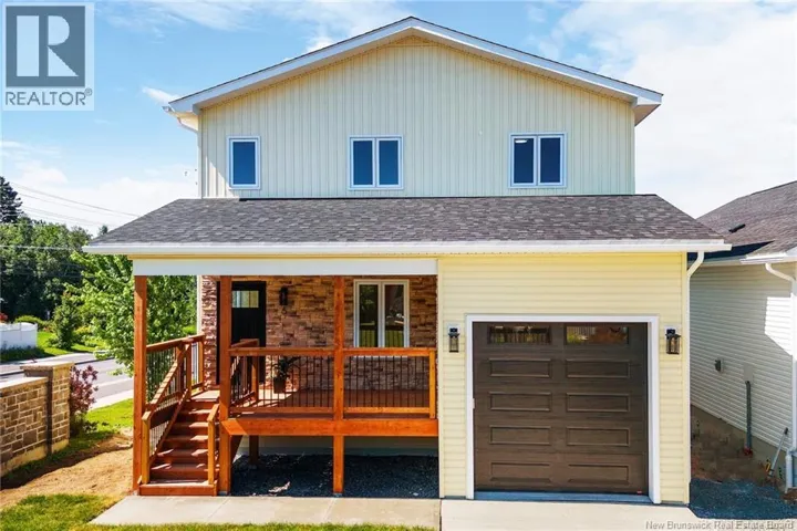 6 Briar Brook Place, Fredericton, New Brunswick E3A3N1