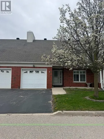 9 - 2705 KINGSWAY DRIVE, Kitchener, Ontario N2C2T2
