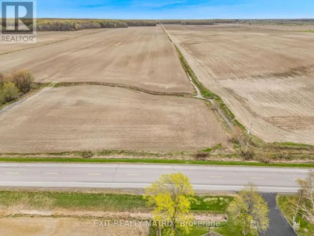 000 COUNTY RD 18 ROAD, East Hawkesbury, Ontario K0B1M0