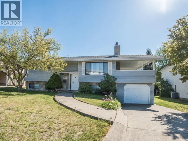 1937 RIVERSIDE Crescent, Castlegar, British Columbia V1N3W5