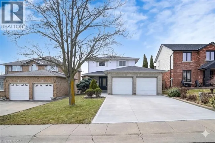 62 COMO Place, Hamilton, Ontario L9B1Y4