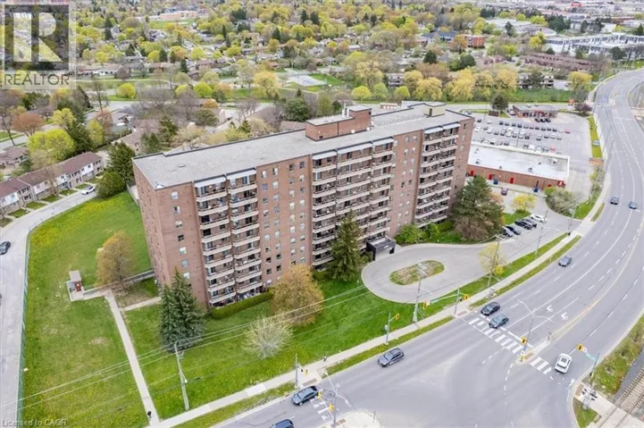 1100 COURTLAND Avenue E Unit# 407, Kitchener, Ontario N2C2H9