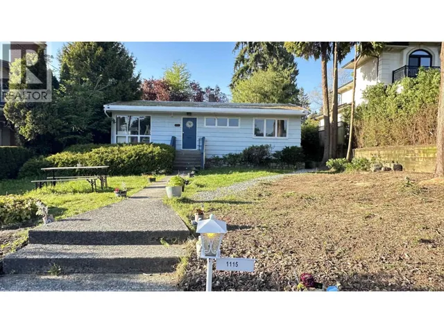 1115 HAYWOOD AVENUE, West Vancouver, British Columbia V7T1T8