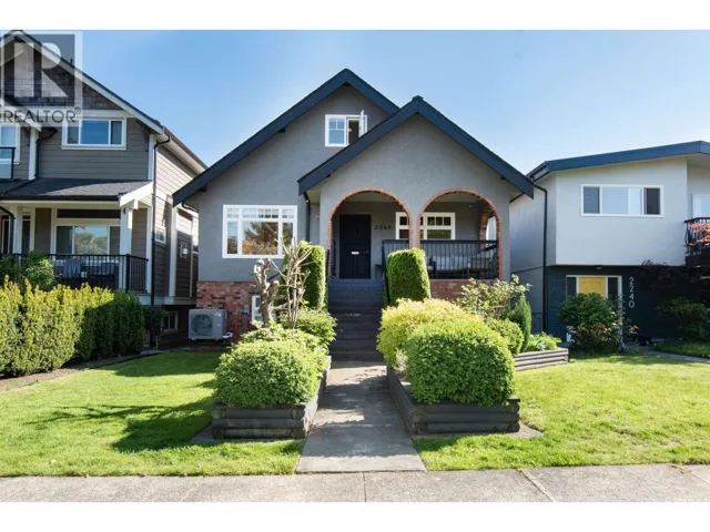 2248 GRAVELEY STREET, Vancouver, British Columbia V5L3C2