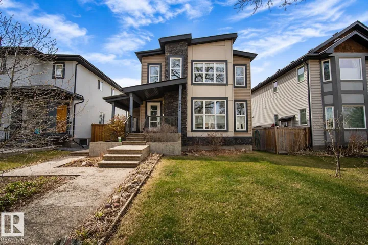 9052 92 ST NW, Edmonton, Alberta T6C3R2