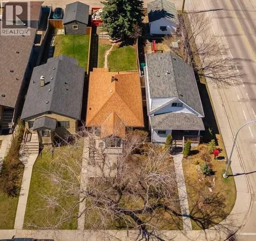 2803 26A Street SW, Calgary, Alberta T3E2C8