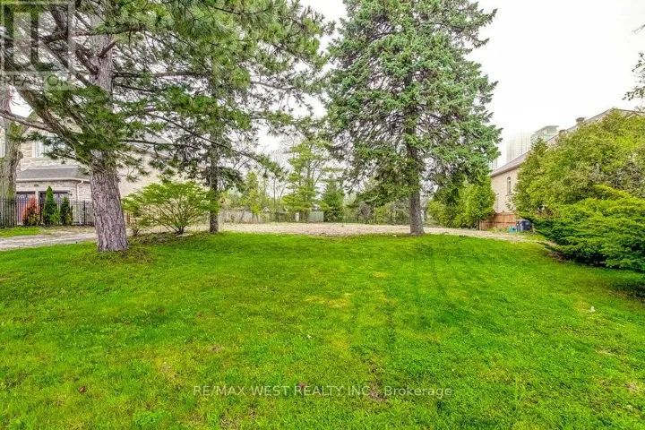 PART LOT 1 FAIRVIEW ROAD W, Mississauga (Fairview), Ontario L5B1K7