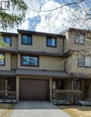 74 Glamis Gardens SW, Calgary, Alberta T3E6S4