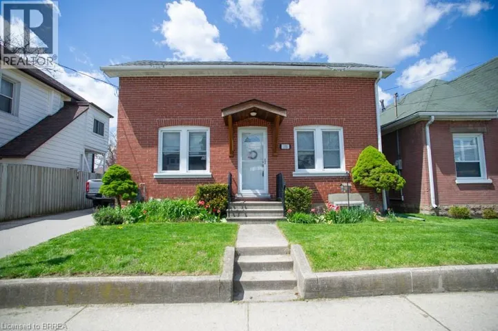 131 SUPERIOR Street, Brantford, Ontario N3S2L1
