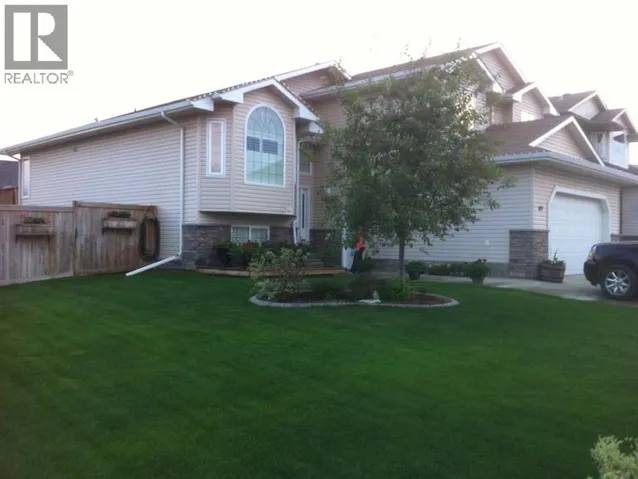 103 Lawrence Street, Fort McMurray, Alberta T9K2S5