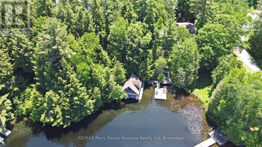 Private protected Cove on Otter Lake!