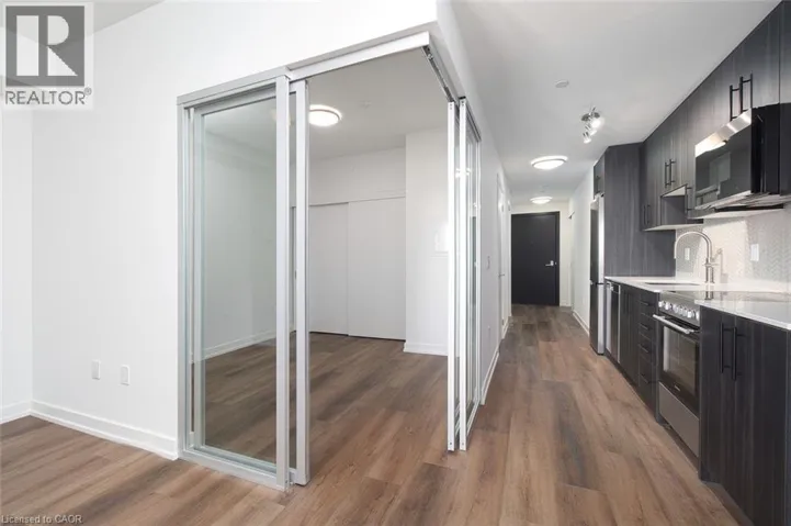 5 WELLINGTON Street S Unit# 1005, Kitchener, Ontario N2G0E3