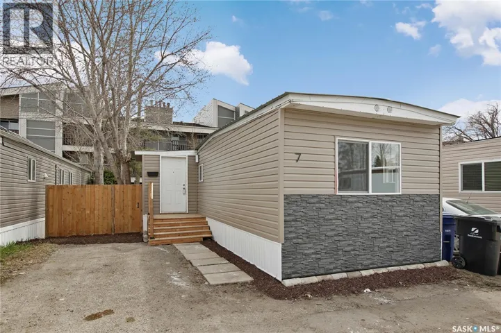 7 321 Dunlop STREET, Saskatoon, Saskatchewan S7N2P7