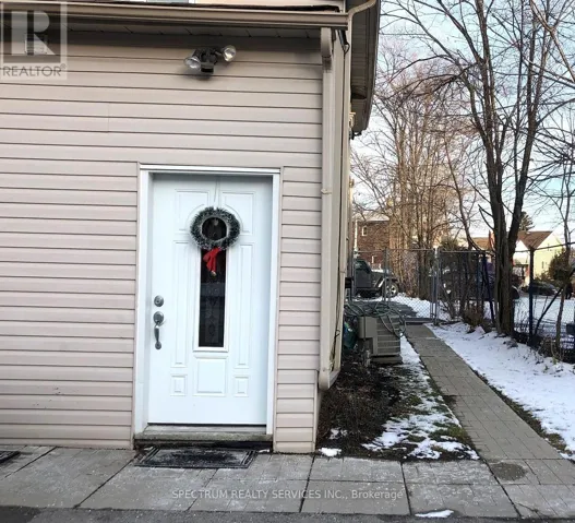 LOWER - 1002 WESTON ROAD, Toronto (Mount Dennis), Ontario M6N3S1