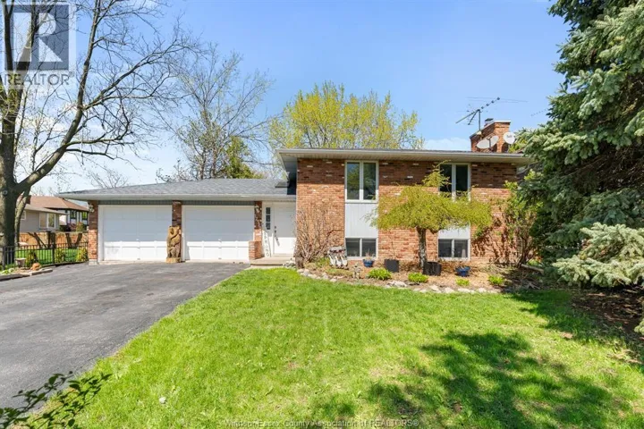 12510 LITTLE RIVER BOULEVARD, Tecumseh, Ontario N8N4H3