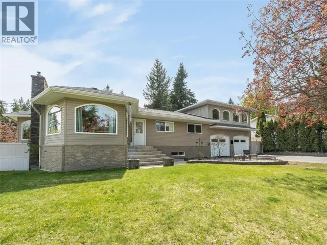 1400 MEADOWBROOK Drive, Castlegar, British Columbia V1N3M1