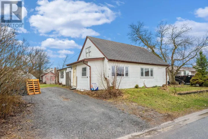 11 NORTH STREET, Loyalist (Odessa), Ontario K0H2H0