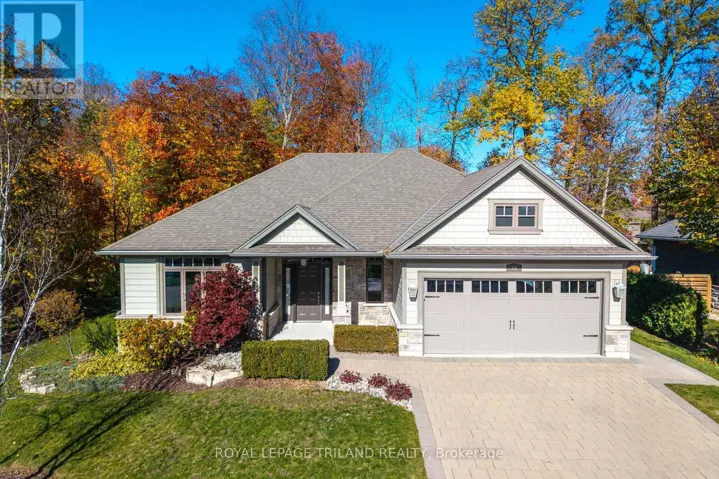 19 ERIN PLACE, Lambton Shores (Grand Bend), Ontario N0M1T0