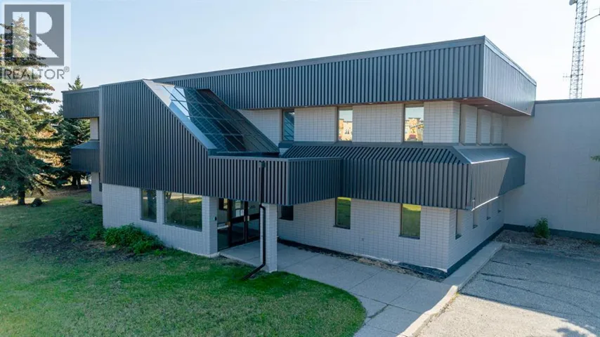 9717 97 Avenue, Grande Prairie, Alberta T8V6L9
