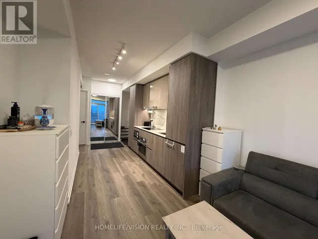3207 - 8 INTERCHANGE WAY, Vaughan (Vaughan Corporate Centre), Ontario L4K0R2