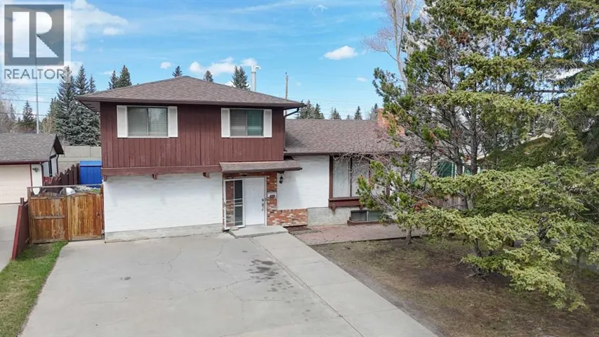 2716 Cedar Ridge Drive SW, Calgary, Alberta T2W1X6