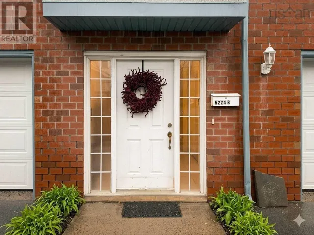 5224B Harvey Street, Halifax, NS B3J1A7 Street, Halifax, Nova Scotia B3J1A7