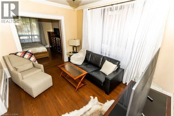 408 WELLINGTON Street N Unit# 2, Kitchener, Ontario N2H5L2