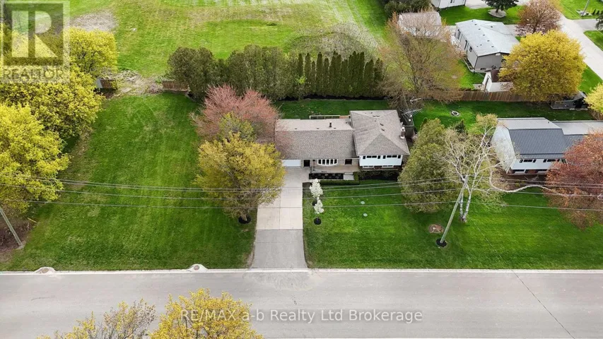 21 PEGGY AVENUE, South-West Oxford (Mount Elgin), Ontario N0J1N0