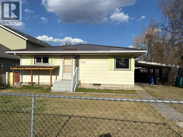 5223 49 Street, Rocky Mountain House, Alberta T4T1G6